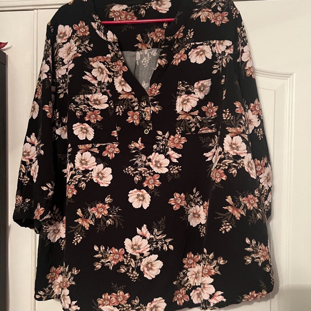 Torrid blouse size 4
